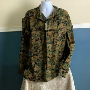 NWTs American Apparel Inc military shirt.